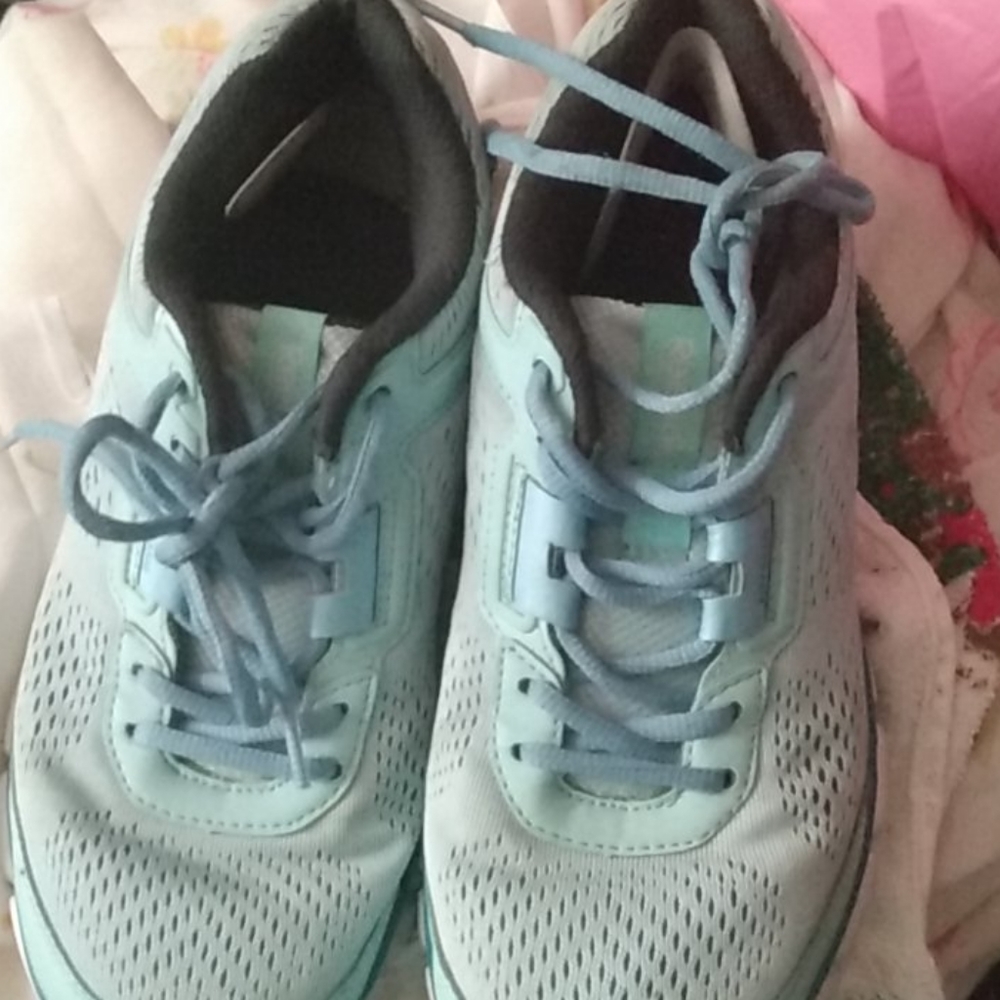 Reebok Turquoise FitFrame Running Shoes Size 6